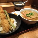 釜たけ流 うめだ製麺所 - 