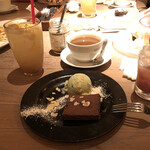 RIGOLETTO BAR AND GRILL - 