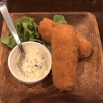 いとう料理店 - 洋食屋さんのカニクリームコロッケ