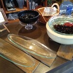 七色野菜　一隅の里 - 12時半を過ぎると無くなるものが...でも、補充されない...