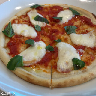 上野駅でランチに使えるピザ ランキング 食べログ