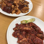 ホルモン焼あじさや - 