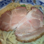 麺処 夏海 - チャーシュー2