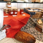 モーニングトン・クレセント東京 - 店内ディスプレイ