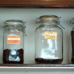 いなだ珈琲舎 - 左から　ベトナム　キリマンジャロ　マイルド・ブレンド　Ｋブレンド