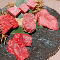 近江うし 焼肉 にくTATSU 青山本店 - 