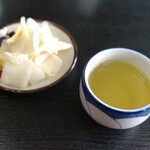 平九郎茶屋 - お茶と白菜漬け