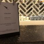 The Qantas Singapore Lounge - ラクサを注文
