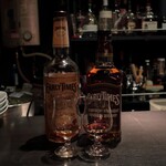 DEN - アーリータイムズ飲み比べ