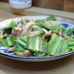 家庭料理 小川 - オオタニワタリ豚バラ炒め