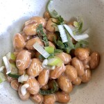魚沼亭 - 「ミニ納豆」ちょい大粒の食べ応えあるやつ