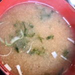 魚沼亭 - 自家製味噌のお味噌汁　香り豊か
