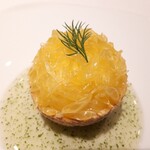 レフェルヴェソンス - 太陽と水の味～はっさくとフレッシュチーズ
      のダックワーズ、無農薬蜂蜜、オレンジとディル