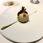 レフェルヴェソンス - 蕪とパセリ、キントアハム、ブリオッシュ。
      安定の美味しさ。