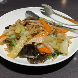 鉄鍋餃子房 喜龍_1