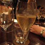 遠藤利三郎商店 - デュバル ルロワ ブリュット　デザイン　パリ　シャンパーニュ