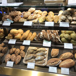 MAISON KAYSER - ショーケース