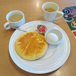 Gasuto - パンケーキ＆ゆで卵セット￥439(税込)