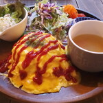ツツユ オノミチ カフェ - オムライスプレートランチ