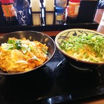 Marugame Seimen - 釜玉+親子丼(中)