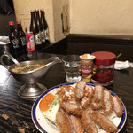 カレー屋アカマル - 豚ヒレカツカレーライス￥１３５０  目玉焼きトッピング￥１５０  炙りチーズトッピング￥１５０