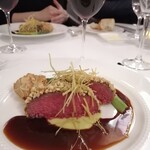 ワイン＆ダイニング デーメテール - 