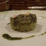 f - 毛蟹と松の実とトンブリとバジルの前菜チーズ抜き・・。