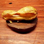 ガリネット - グジェール  チーズのクリームを挟んで