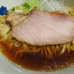 麺 みつヰ - 濃いめのスープ