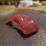 天寿し - 鮪の出汁漬け　鮪節を使っている