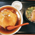 東珍康 - 天津飯とミニラーメン