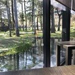 HOSHINOYA Guguan - ダイニング前のウォーターガーデン