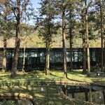 HOSHINOYA Guguan - ウォーターガーデンから望むダイニング