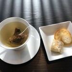 HOSHINOYA Guguan - 古早味紅茶・香橙片と芒果雪花餅
