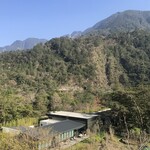 HOSHINOYA Guguan - 半露天風呂から望む谷關の山々