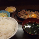 Rojiura - カルビ鉄板焼定食