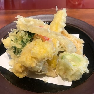 季節の旬の食材を使用した天ぷらもオススメです