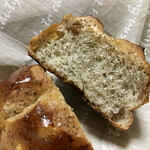 DONQ - アールグレイに、レーズンとオレンジを合わせたふんわりパン