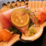 馳走 きむら - 島根県産の寒ぶり、北海道根室産のうに、確か鹿児島県産の赤貝。