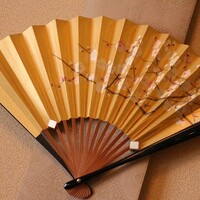 馳走 きむら - 子上がりの壁に掛かっていた扇子