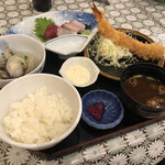 エビフライと定食 うおのぶ食堂 - 