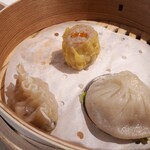 中国菜 エスサワダ - 小籠包入り本日の蒸し点心三種
