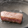 伍助 - 料理写真:おひとりステーキはお客様ご自身で焼きていただけます。