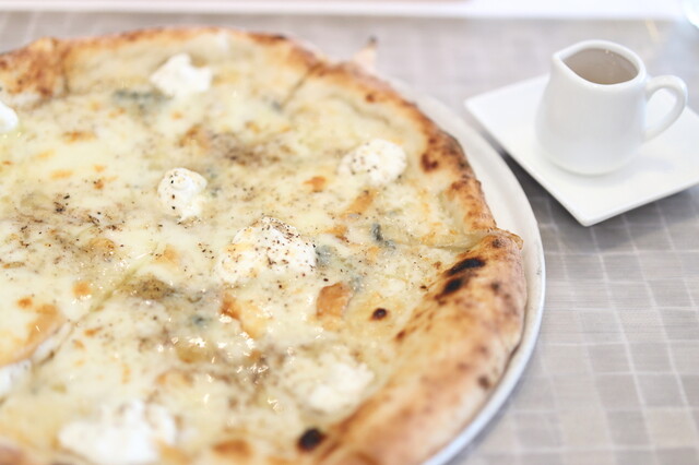 ラルバ ディ ナポリ Pizzeria L Alba Di Napoli 旧店名 サンテラスキッチン 大岡 イタリアン 食べログ