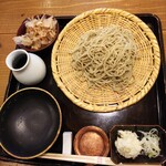 衣掛庵昌 - 絡み大根と鰹節で旨味倍増！