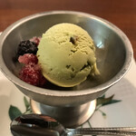 カフェ オールドクロック - セットのデザート(ピスタチオアイス)