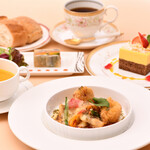 ホテル リガーレ春日野 - 洋食4月Nourriture d`aavril