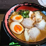 酒肴 縁 - 丸鶏魚介味噌チャーシュー麺1,000円
