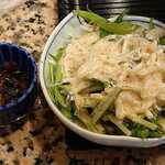 玉寿司 - 玉寿司 ＠北葛西 ランチ 海鮮丼 に付く野菜の佃煮と海藻麺・水菜のサラダ