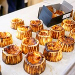 ラ パティスリー カツラ - ■バスクチーズケーキ（小）580円